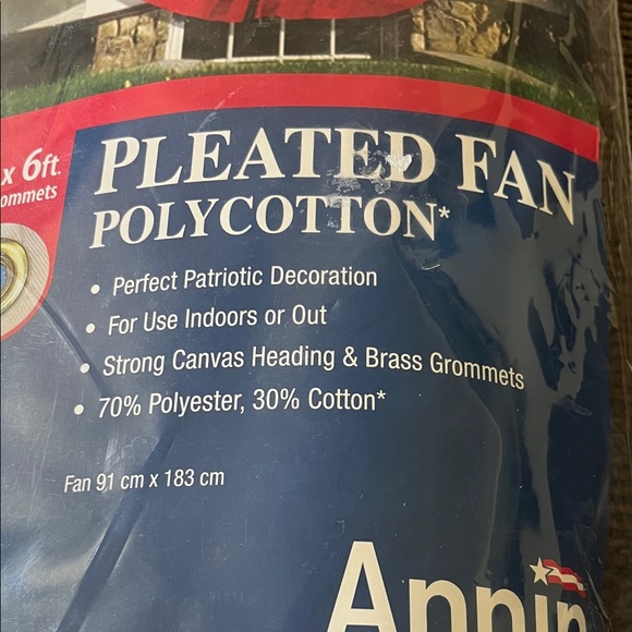 Pleated Fan Flag - Picture 4 of 5